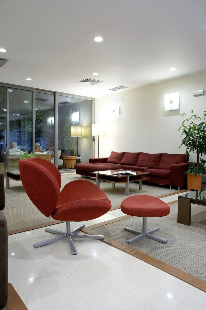 Hotel Angela Suites & Lobby