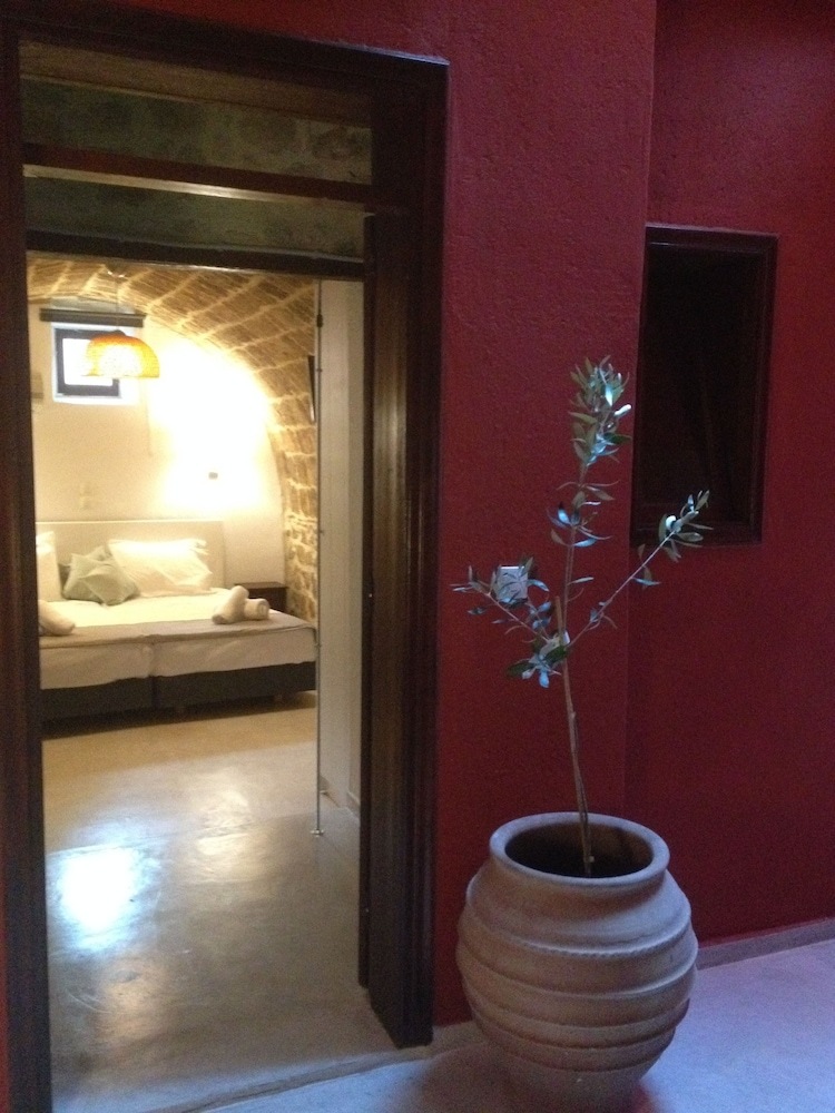 Hostal Auberge 32