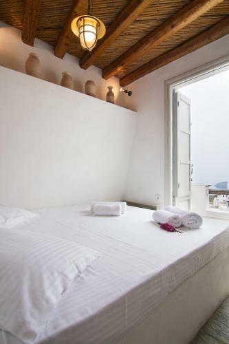 Serifos Houses Hora