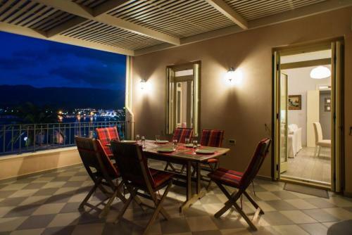 Apartamento Seafront ?legant ?own ?ouse
