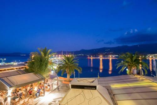Apartamento Seafront ?legant ?own ?ouse