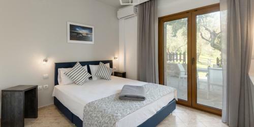 Elaia Villas, Elani