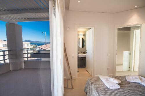 Hotel Crystal Waters