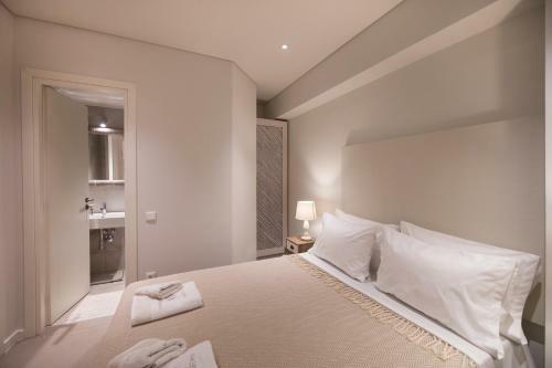 Hotel Crystal Waters
