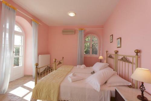 Villa House On The Rocks