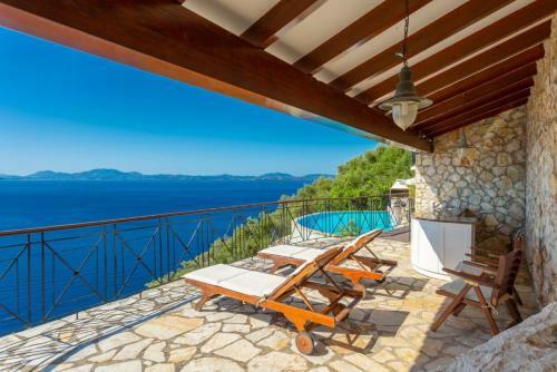 Villa House On The Rocks