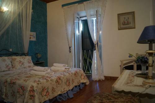Villa Nissaki Olive Press And Cottage