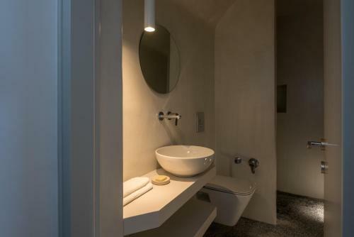 Hotel Echoes Luxury Suites By Canvas