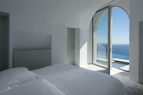 Hotel Echoes Luxury Suites By Canvas