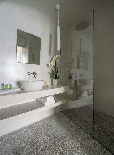Hotel Echoes Luxury Suites By Canvas