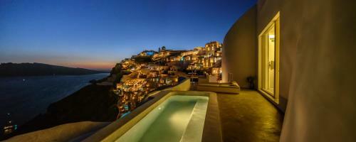 Hotel Echoes Luxury Suites By Canvas