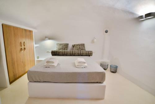 Cave Villa Valente