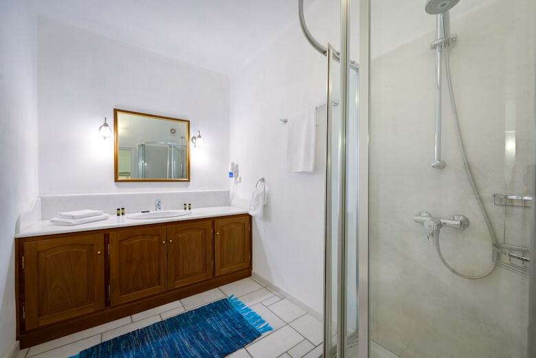 Hotel Chelidonia Traditional Villas