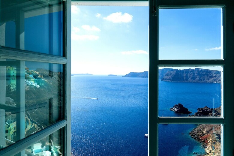 Big Blue Villa By Caldera Houses