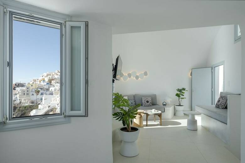 Big Blue Villa By Caldera Houses