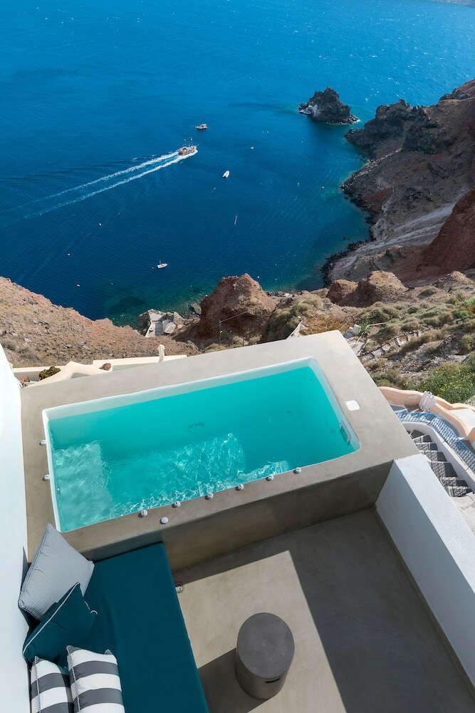 Big Blue Villa By Caldera Houses