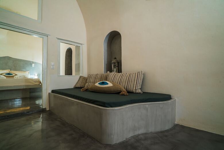 Villa Thetis Cave Houses