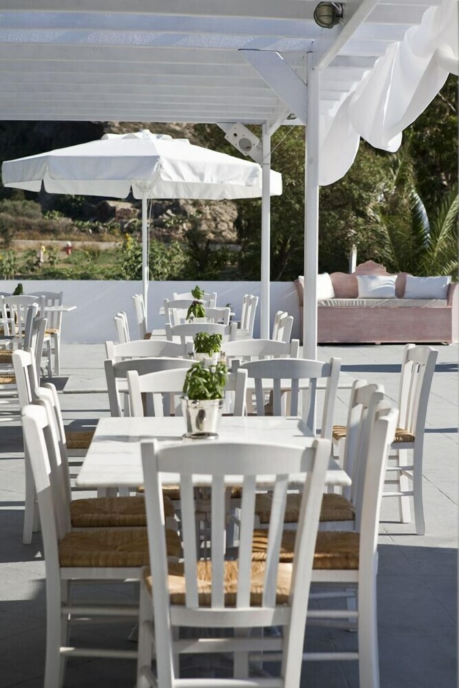 Pelagos Hotel - Oia