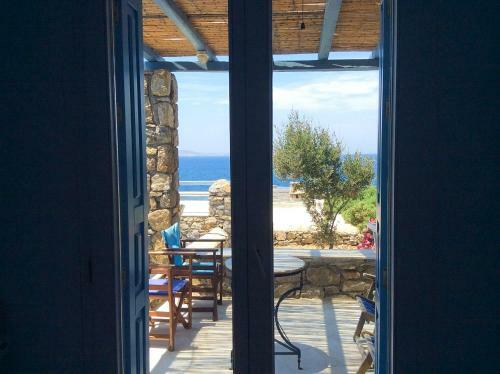 Hostal Poseidon Guesthouse
