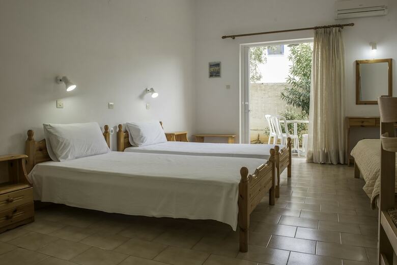 Hotel Sifis Studios