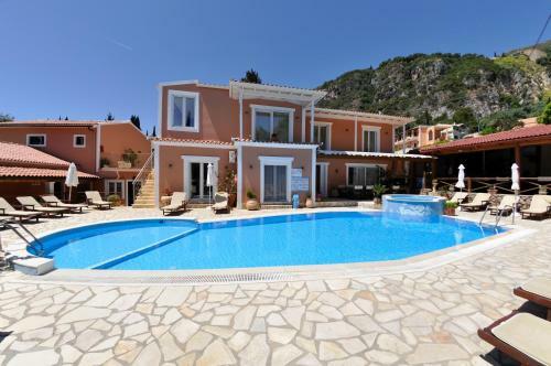 Posada Angels Pool Studios And Apartments
