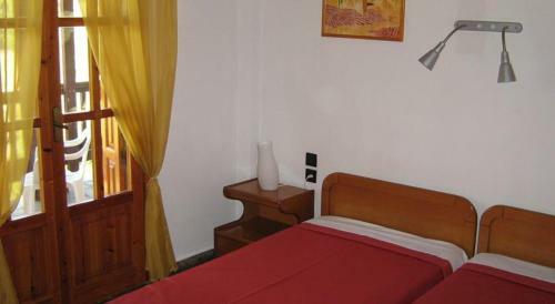 Hostal Panormos Palace