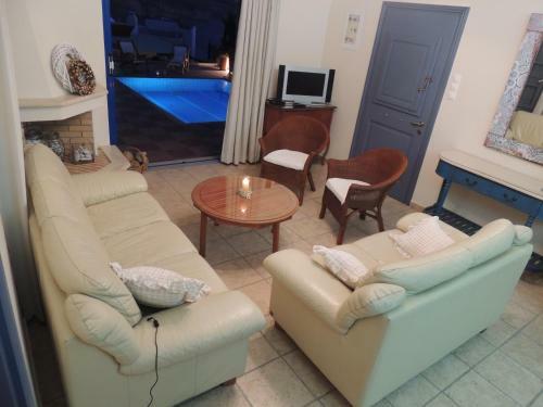 Marouso Villa