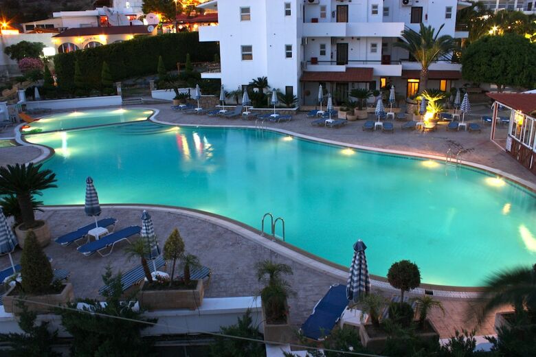 Hotel Coliseum Studios & Apartments