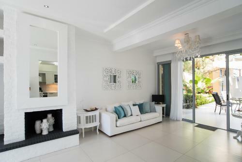 Villa #luxlikehome A&m Summer Home