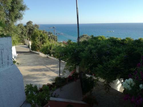 Fotini's Apartments - Pelekas Beach