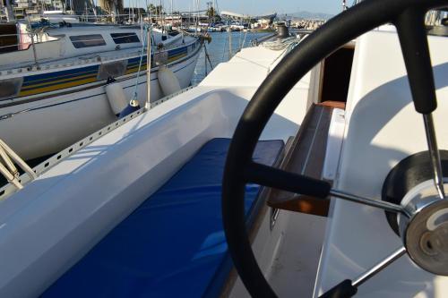 Nomos Greece Sailing Boat (doufur)