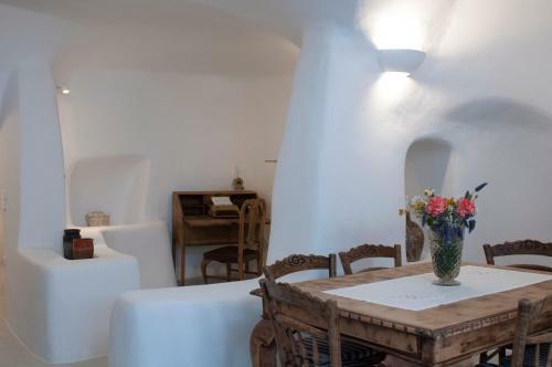 Olyra Traditional Cave Houses