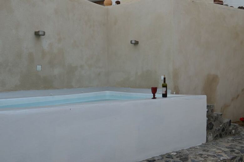 Pyrgos Old Winery Villa