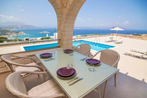 Philoxenia Luxury Sea View Villa