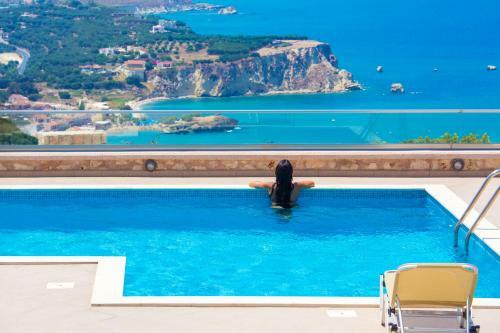 Philoxenia Luxury Sea View Villa