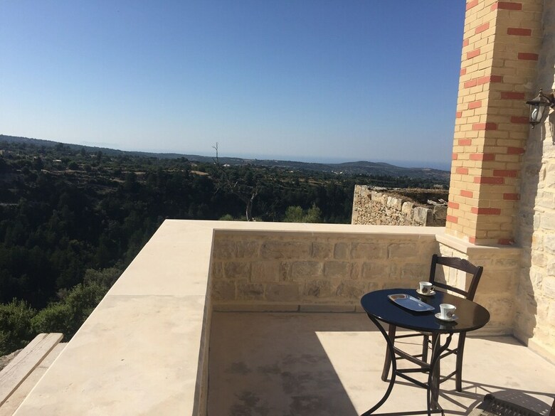 Villa Dim Art Stone House