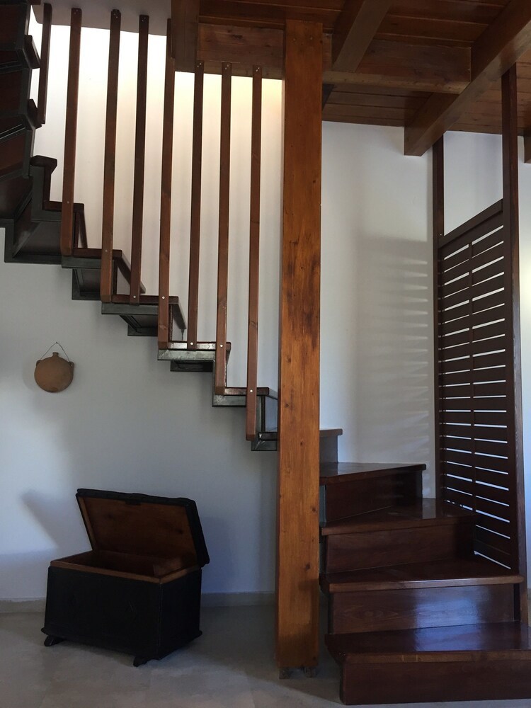 Villa Dim Art Stone House