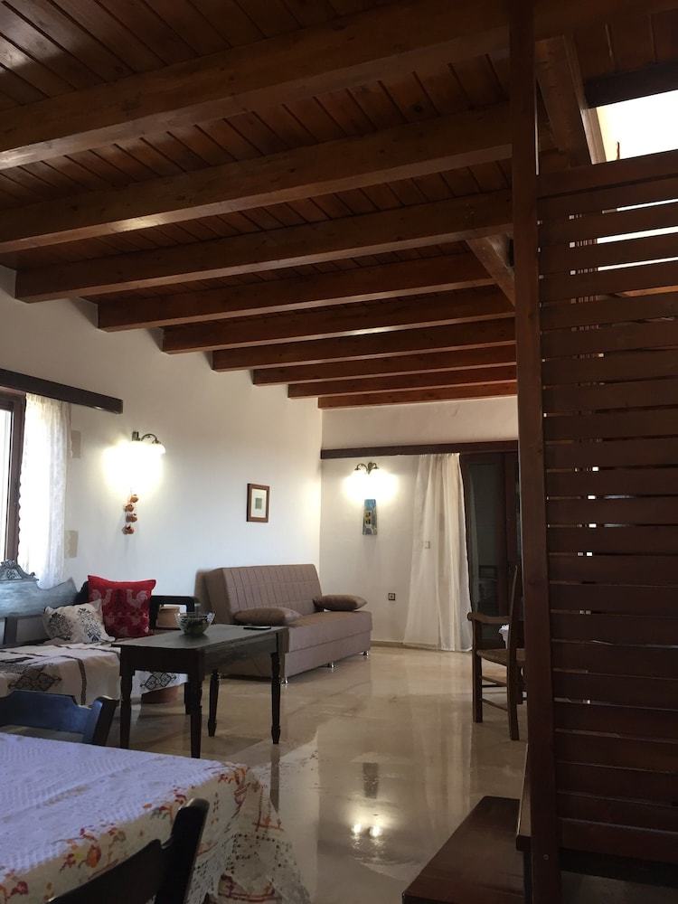 Villa Dim Art Stone House