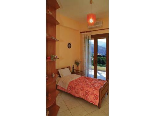 Five-bedroom Holiday Home