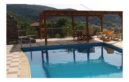 Five-bedroom Holiday Home