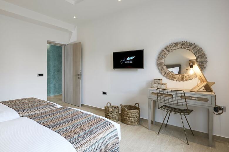 Almyriki Beach Villa