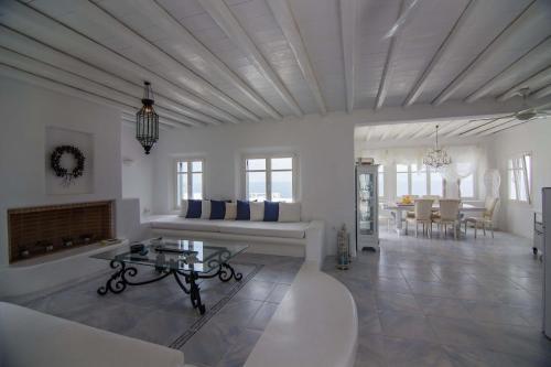 Villa Queen Co By Mykonos Pearls