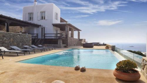 Mykonos Villa Sleeps 16 Pool Air Con