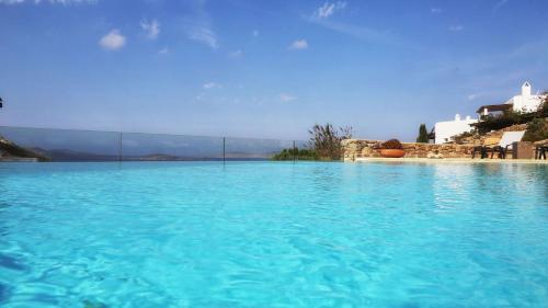 Mykonos Villa Sleeps 16 Pool Air Con