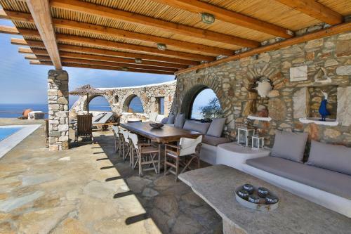 Villa Kanalia Retreat