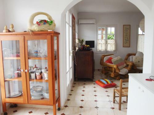 Naxos Art House