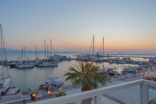 Apartamento Naxos Riviera Suites