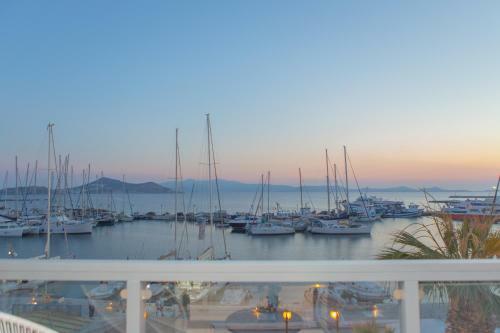 Apartamento Naxos Riviera Suites