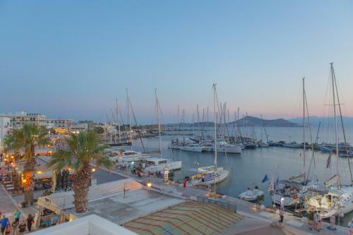 Apartamento Naxos Riviera Suites