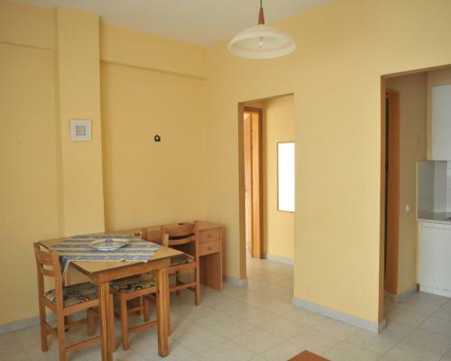 Amaranthos Apartments